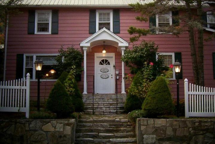 The Banner Elk Inn B&B Екстер'єр фото